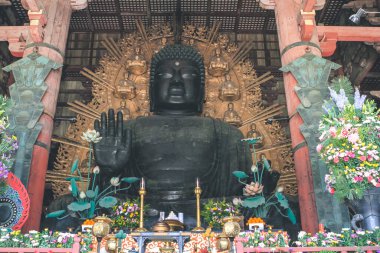 Yüce Buda Daibutsu Den, Todaiji Tapınağında, 9 Nisan 2012