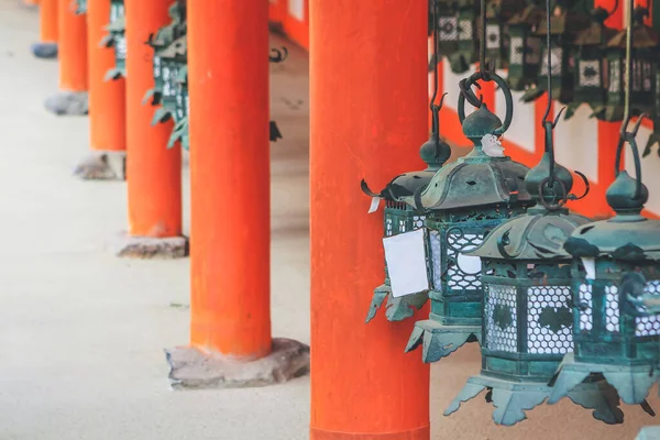 Nara Japón Kasuga Taisha Shrine Colgando Linternas Abril 2012 — Foto de Stock