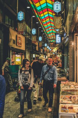 Nishiki Gıda Pazarı, Kyoto 'dan 10 Nisan 2012