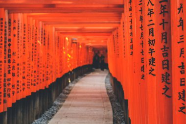 Fushimi inari taisha türbesi Kyoto, Japonya 10 Nisan 2012