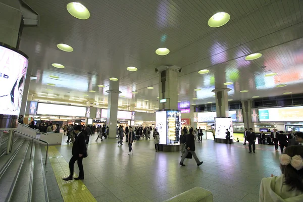 Abril 2012 Travessia Estação Osaka Noite — Fotografia de Stock