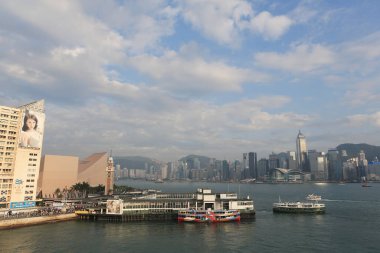 22 Nisan 2012 Tsim Sha Tsui Kültür Merkezi ile Feribot İskelesini Başlat