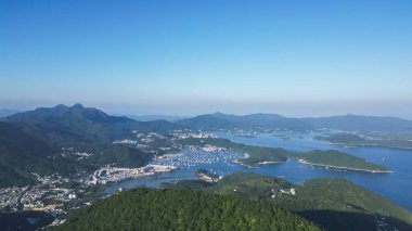 Sai Kung 11 Kasım 2022 'de Liman Barınağı' nın kıyı şeridi.