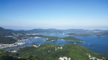 Sai Kung 11 Kasım 2022 'de Liman Barınağı' nın kıyı şeridi.