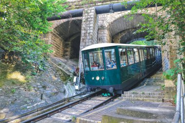 Yeni Peak Tram Köprüsü 'nü geç MacDonnell Yolu 14 Ekim 2022