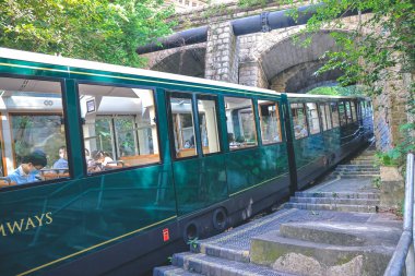 Yeni Peak Tram Köprüsü 'nü geç MacDonnell Yolu 14 Ekim 2022