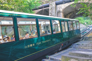 Yeni Peak Tram Köprüsü 'nü geç MacDonnell Yolu 14 Ekim 2022