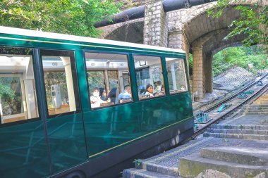 Yeni Peak Tram Köprüsü 'nü geç MacDonnell Yolu 14 Ekim 2022