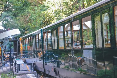 Yeni Peak Tram Pisti MacDonnell Road İstasyonu 14 Ekim 2022