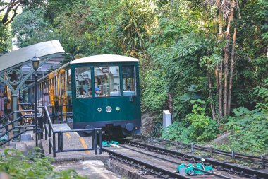 Yeni Peak Tram Pisti MacDonnell Road İstasyonu 14 Ekim 2022