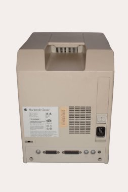 13 Kasım 2022 The Model Apple bilgisayarı Macintosh Classic II