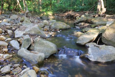 Hong Kong 'daki Shing Mun barajının manzarası.