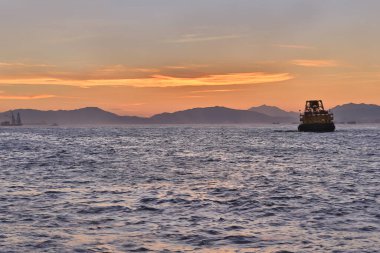 Victoria Limanı, 4 Temmuz 2012 'de Hong Kong Adası' nın batı tarafından görülüyor.