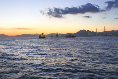 Victoria Limanı, 4 Temmuz 2012 'de Hong Kong Adası' nın batı tarafından görülüyor.