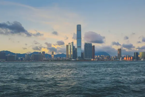 Kowloon, Batı Kowloon Kültür Bölümü 'nden 4 Temmuz 2012' de görüldü.