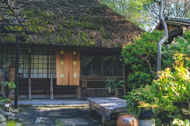 12 Nisan 2012 Arashiyama, Kyoto yakınlarındaki restoran ve kafe
