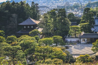 Japonya, Kyoto 'daki ünlü Ginkaku Ji' nin bulutlu manzarası 12 Nisan 2012