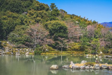 Japonya, Kyoto Bölgesi, Kyoto, Tenryu Ji Tapınağındaki Sogen Gölü