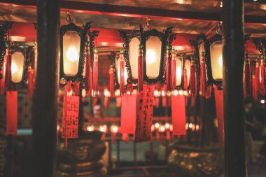 23 Eylül 2012 Çin tapınağındaki sönük fenerler, Hong Kong