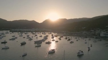 Hebe Haven veya Pak Sha Wan, Sai Kung Yarımadası, HK 19 Aralık 2022