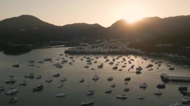 Hebe Haven veya Pak Sha Wan, Sai Kung Yarımadası, HK 19 Aralık 2022