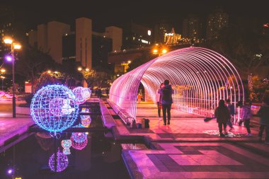 Shatin 'de yılda 21 Aralık 2022 Noel ışıklandırması