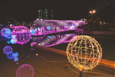 Shatin 'de yılda 21 Aralık 2022 Noel ışıklandırması