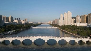 Shing Mun Nehri, Sha Tin, Hong Kong Gün batımında 21 Aralık 2022