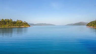 Ma On Shan, Hong Kong 'daki 23 Aralık 2022 Denizyıldızı Körfezi kıyısı..