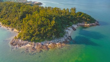 Ma On Shan, Hong Kong 'daki 23 Aralık 2022 Denizyıldızı Körfezi kıyısı..