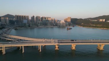 24 Aralık 2022 TKO Bay Hong Kong 'daki geçiş bölümü.