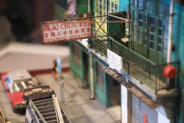 11 Ağustos 2012 mini oyuncak binalar, arabalar ve insanlar. Şehir ölçeği