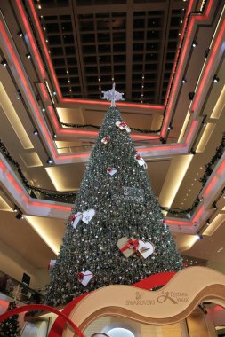 Bir Noel ağacı festivali alışveriş merkezi, Hong Kong. 28 Kasım 2012