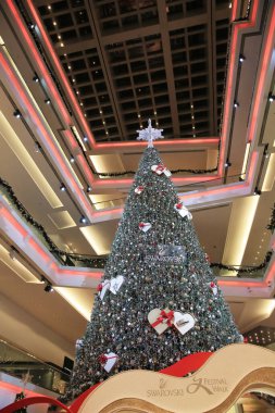 Bir Noel ağacı festivali alışveriş merkezi, Hong Kong. 28 Kasım 2012