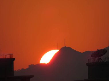 31 Aralık 2012 Hong Kong Tepesi 'nde günbatımı 