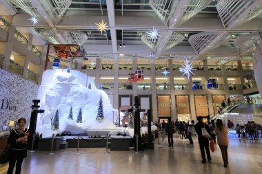 14 Aralık 2012 'de Hong Kong' daki Landmark alışveriş merkezinde Noel süslemeleri.
