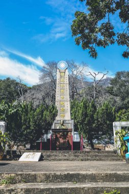 Hung Lau 'daki dikilitaş, Tuen Mun, HK 6 Ocak 2023