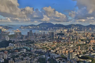 7 Temmuz 2012 'de Hong Kong şehri Beacon Hill' in tepesinden görüldü., 