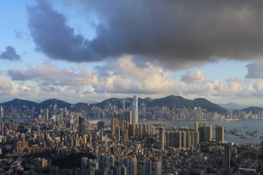 7 Temmuz 2012 'de Hong Kong şehri Beacon Hill' in tepesinden görüldü., 