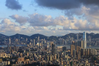 7 Temmuz 2012 'de Hong Kong şehri Beacon Hill' in tepesinden görüldü., 