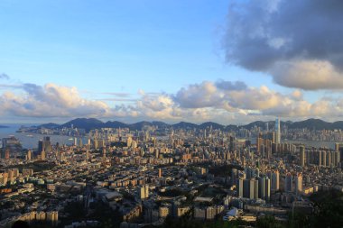 7 Temmuz 2012 'de Hong Kong şehri Beacon Hill' in tepesinden görüldü., 