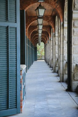 13 Oct 2012 a high street ghost House Corridor hk