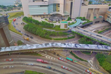 13 Oct 2012 the graphic display on the roof of the pedestrian walkway