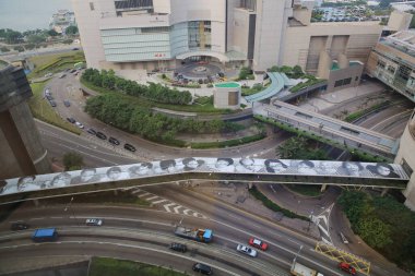 13 Oct 2012 the graphic display on the roof of the pedestrian walkway