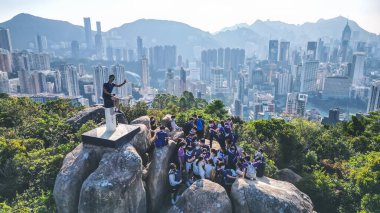 Group of school with teacher on field trip 9 Nov 2022