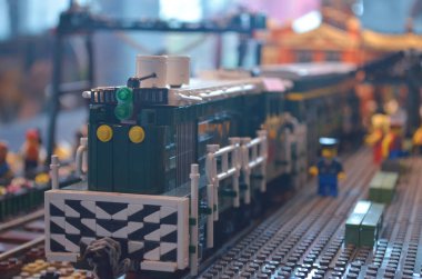 11 Mayıs 2013 Plastikten yapılmış, şehir hayatı oyuncaklarla dolu