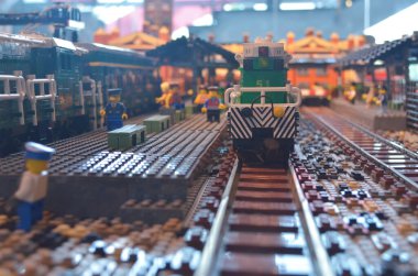 11 Mayıs 2013 Plastikten yapılmış, şehir hayatı oyuncaklarla dolu