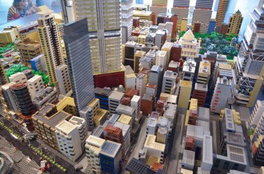 11 Mayıs 2013 Plastikten yapılmış, şehir hayatı oyuncaklarla dolu