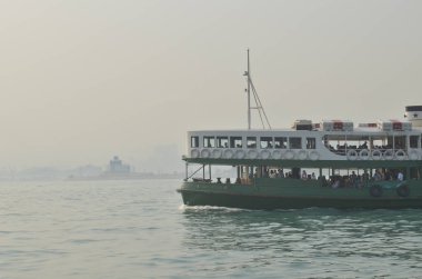 11 Mayıs 2013 'te Hong Kong Limanı' nda bir Star Feribot.