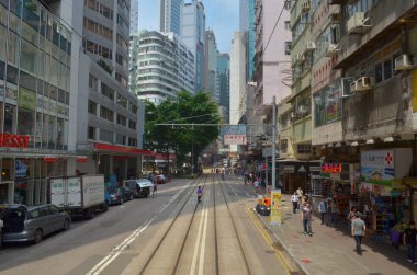11 Mayıs 2013 Wan Chai, Hk 'deki ünlü tramvaylarla şehir manzarası